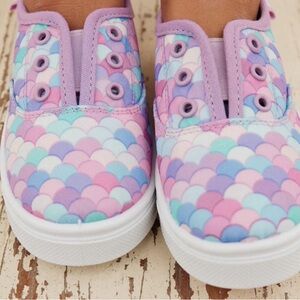 Oomphies Robin no lace Shoes Size 6